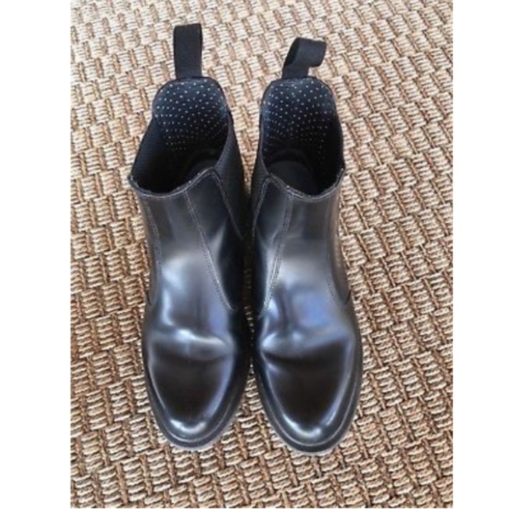 Dr marten women’s  flora Chelsea boot